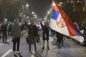 Протестните блокади продължават в цяла Сърбия
