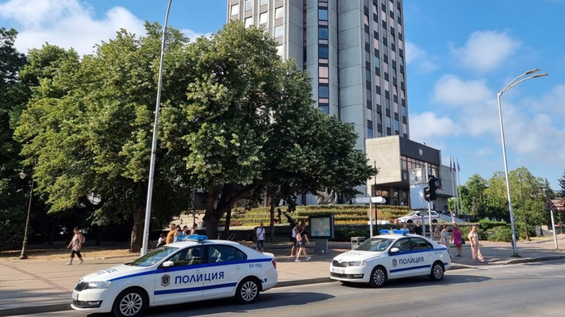 Запорираха сметките на Община Варна заради иск за 2,7 млн. лева  (ВИДЕО)