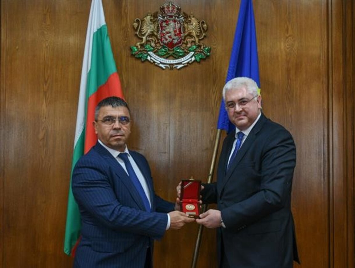 Ministri i Punëve të Brendshme Atanas Illkov u takua me ambasadoren e Republikës së Turqisë në Bullgari Sh. e Tij Mehmet Sait Ujanëk