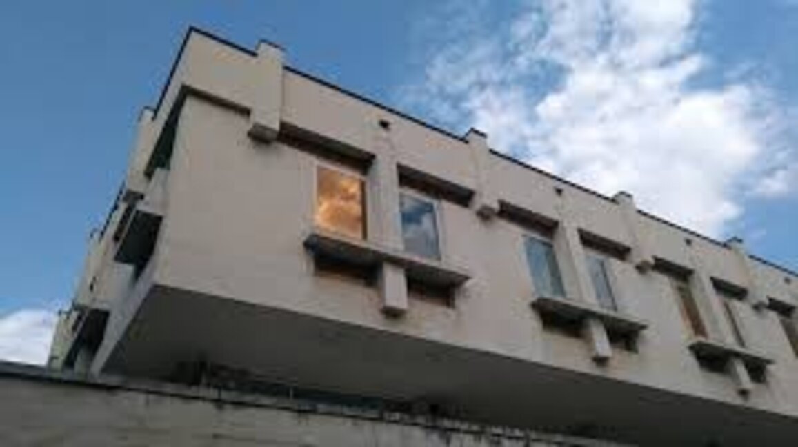 Изложба търг "В помощ на парка" в НБ "Иван Вазов"
