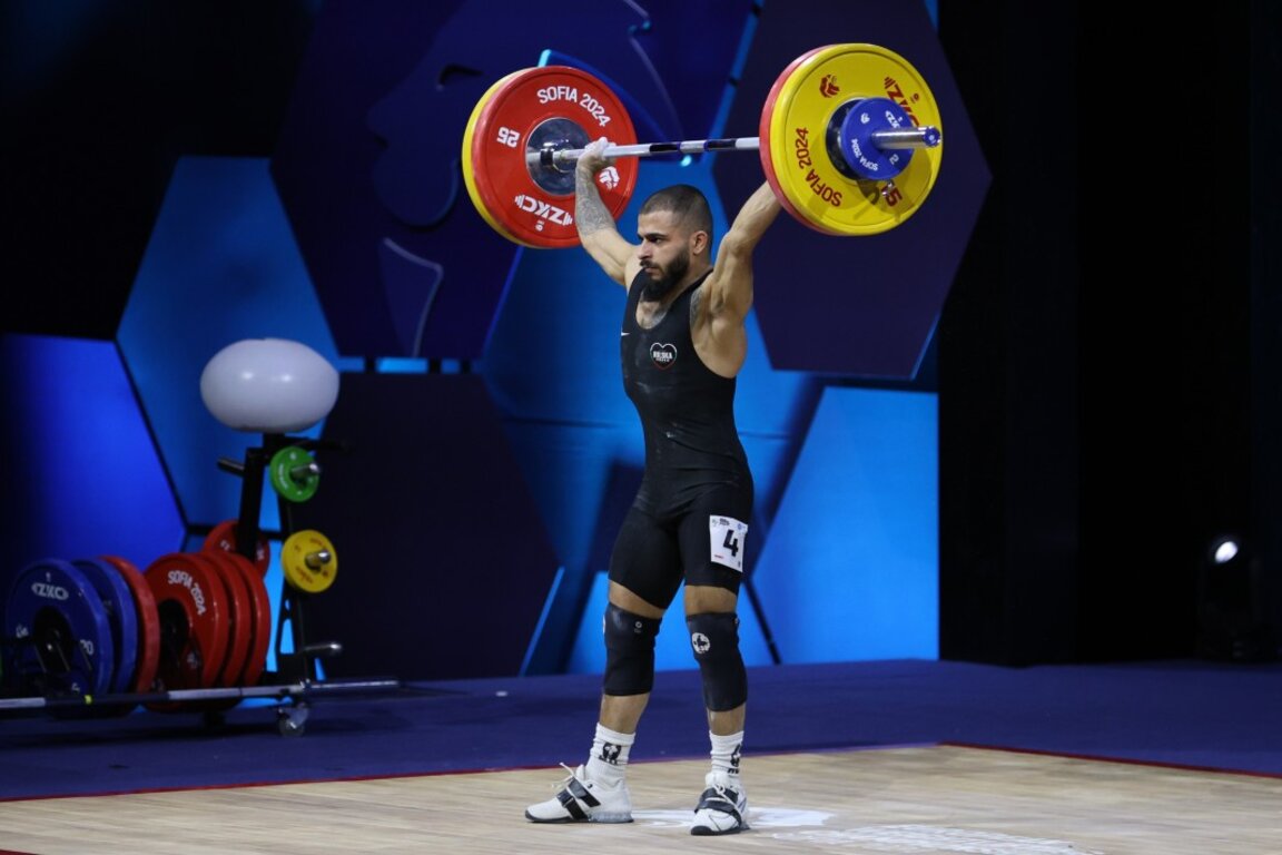 Los levantadores de pesas búlgaros ganaron medallas en el Campeonato europeo de Sofía