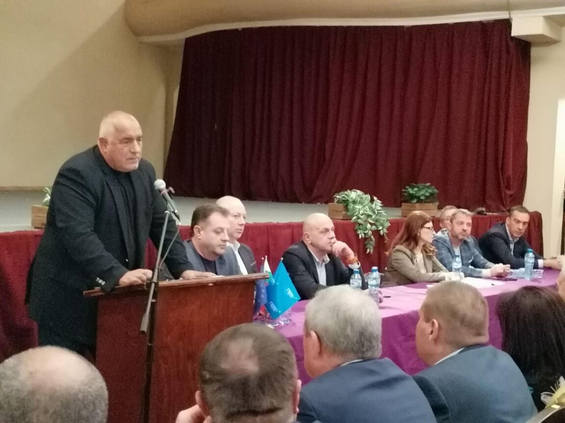 ГЕРБ с условия към ПП-ДБ, за да продължи подкрепата си за кабинета