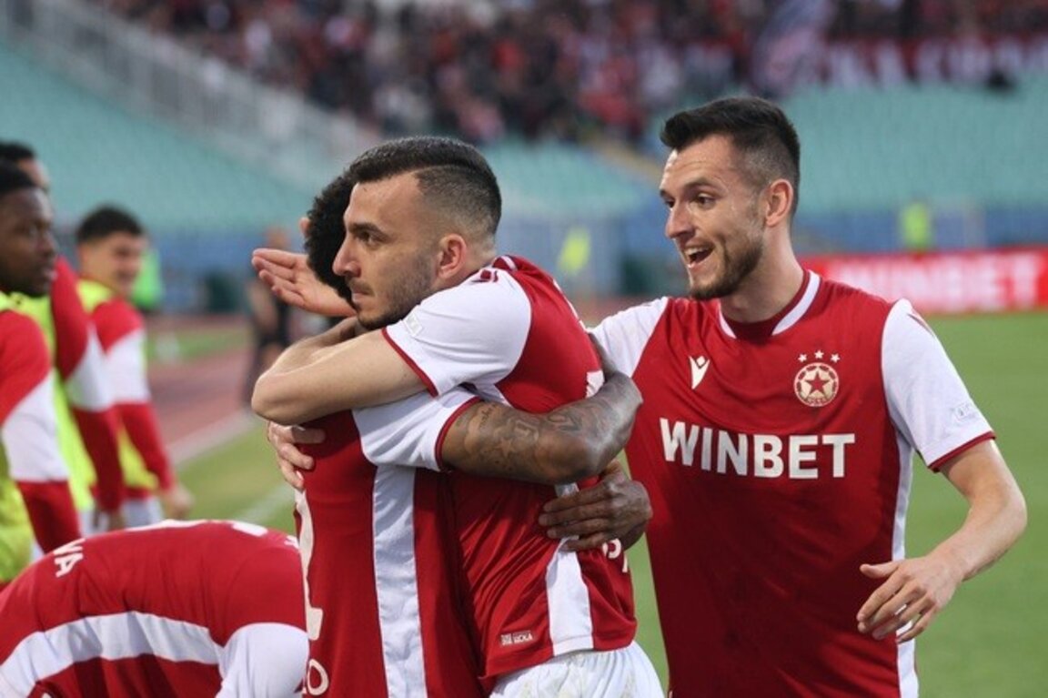 Йоанис Питас изработи дузпа, която сам вкара във вратата на Ботев за победата с 3:0