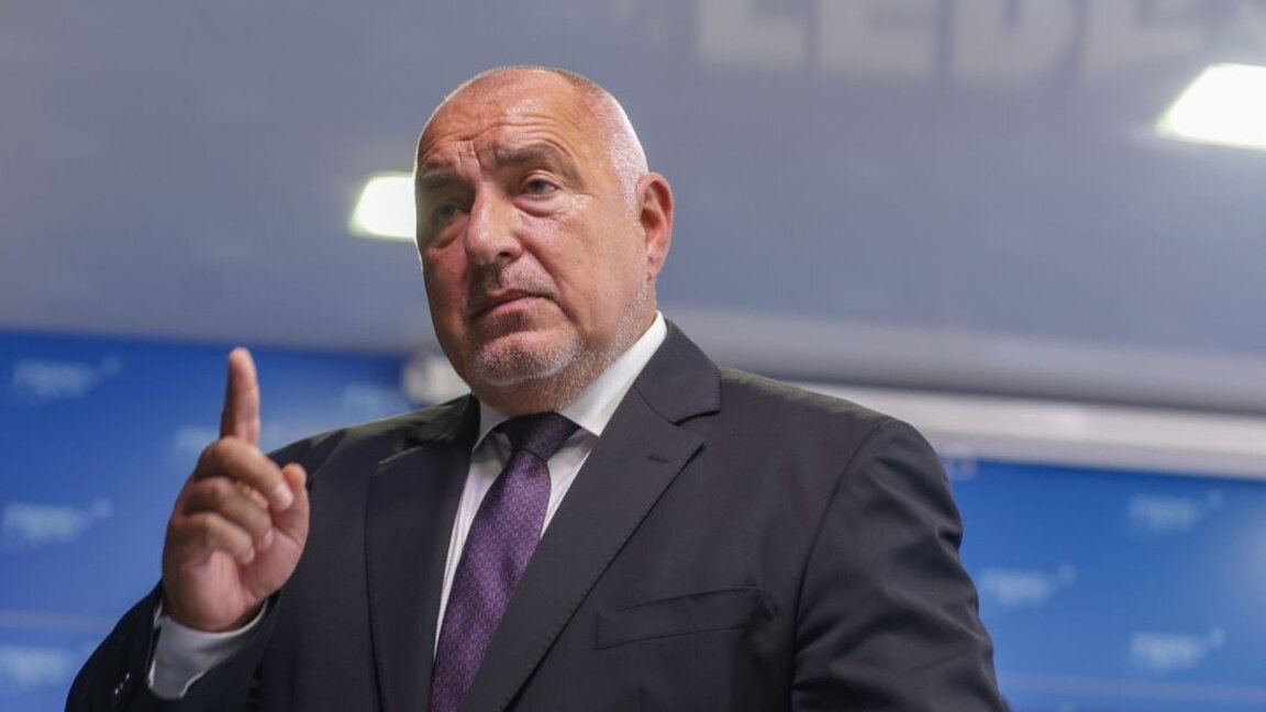 Kiril Petkov: Borisov, AB Büyükelçilerine hükümet için iki seçenek sundu