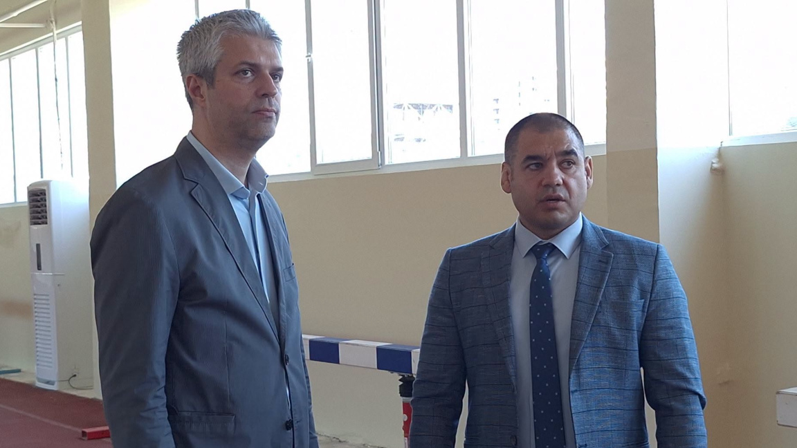 Кметът на Варна ревизира базата на стадион "Локомотив"  (ВИДЕО)
