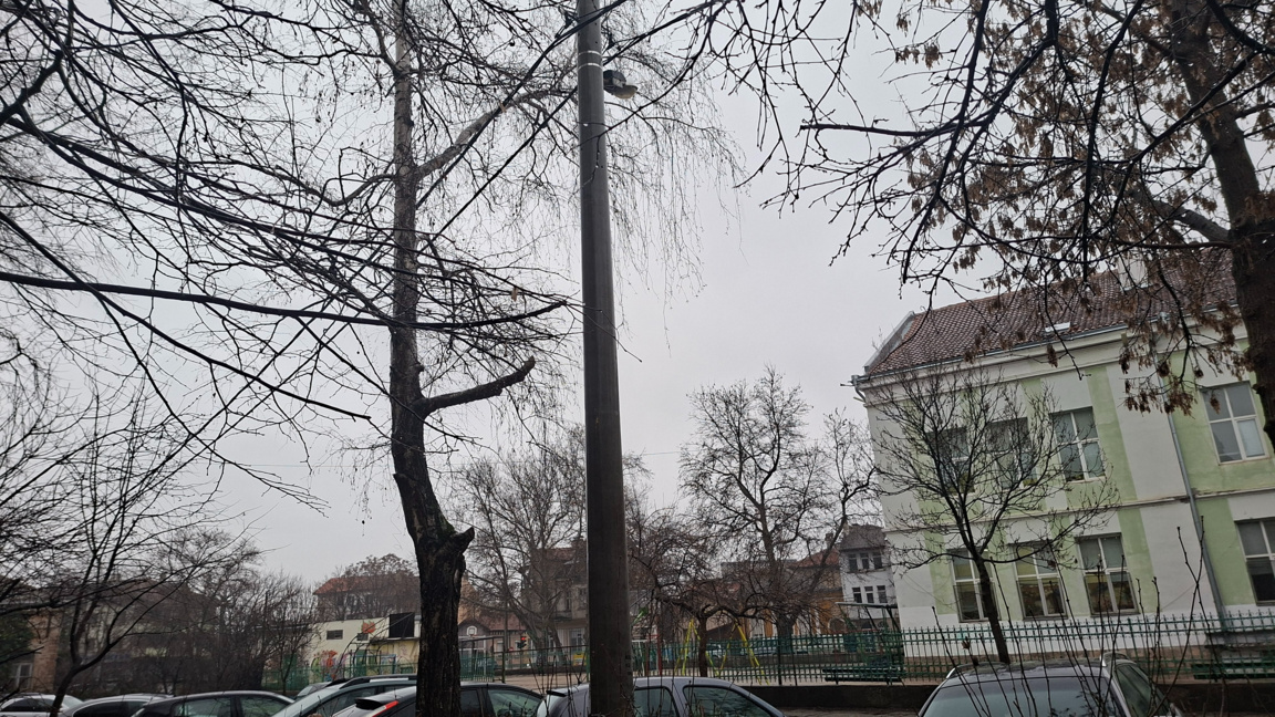 След репортаж на Радио Видин: Подмениха опасен стълб във Видин