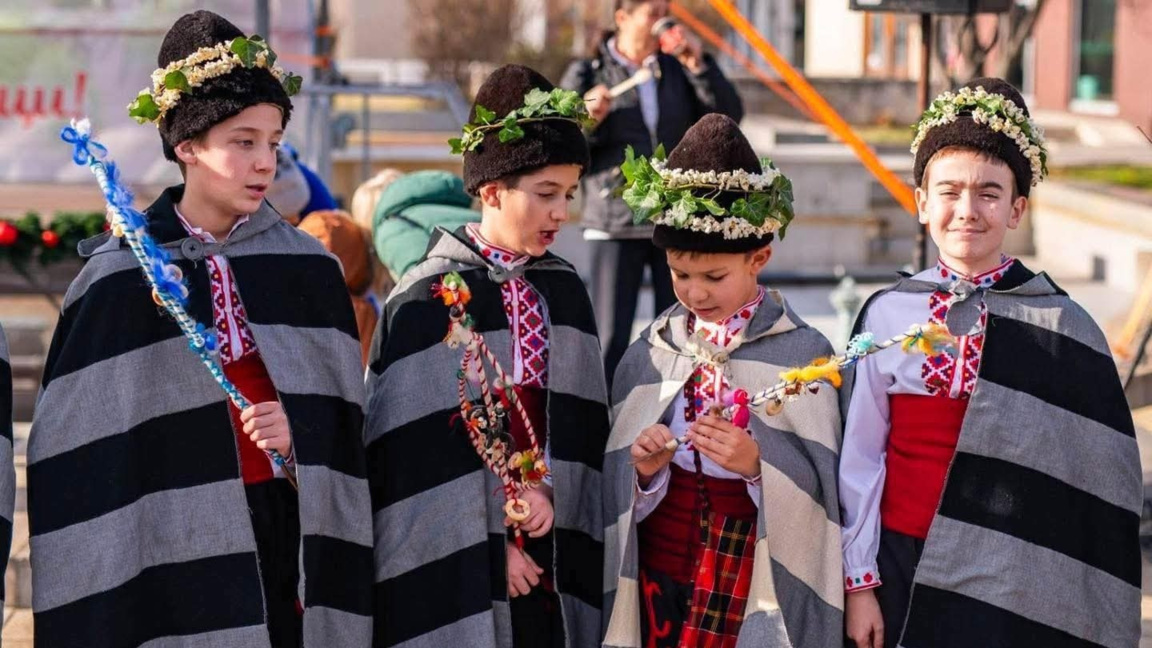 Сурвакари във Враца