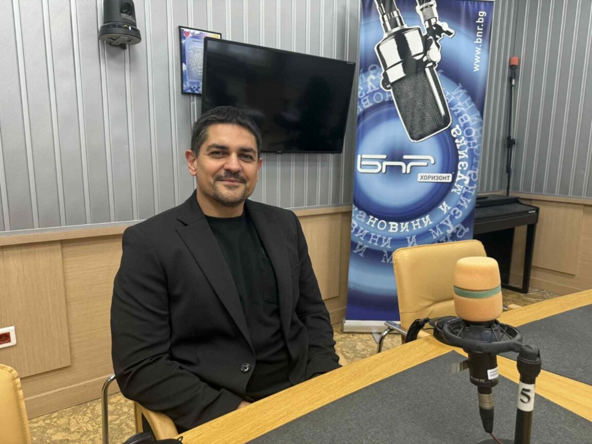 Радостин Василев: Пеевски се движи със свръхзвукова ракета, но завоите пред него предстоят