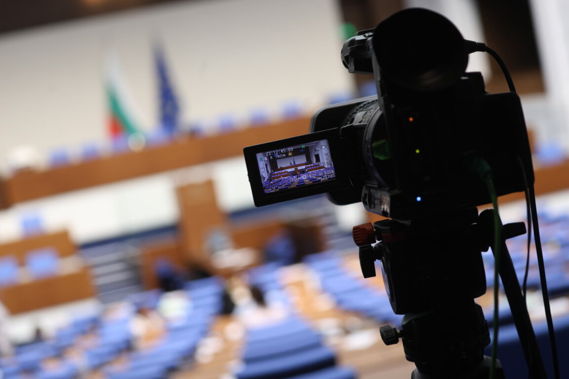 НС обсъжда промени в Закона за НСИ, председателят му съобщи, че е получил заплаха за живота си