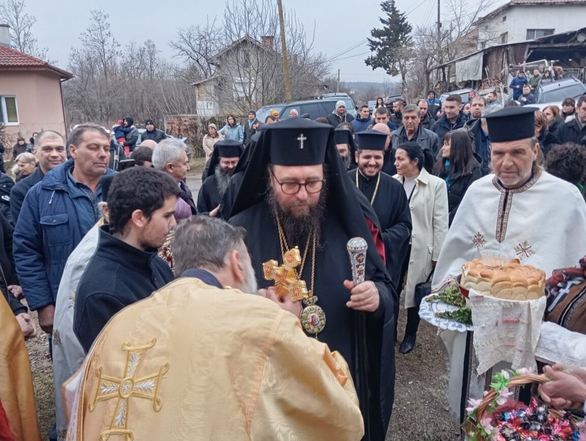 Новият Видински митрополит Пахомий бе посрещнат тържествено в село Сумер