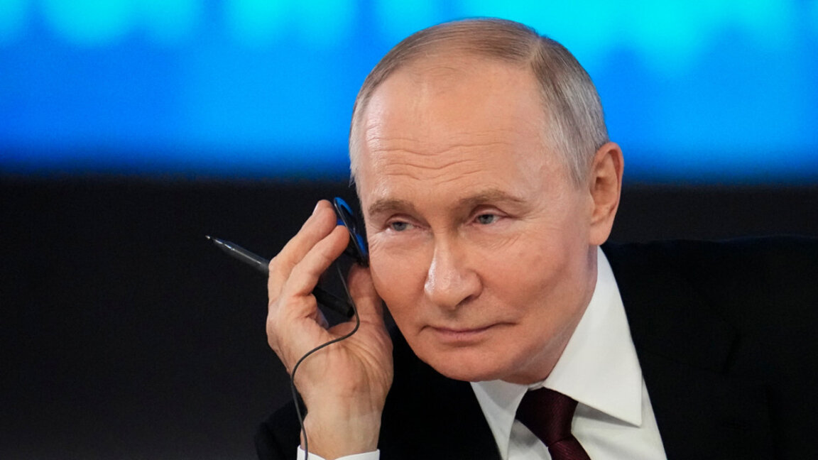 Руският президент по време на годишната си пресконференция, 19 декември 2024 г.