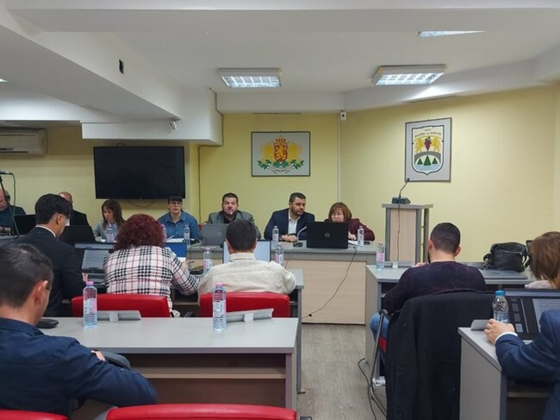 ОбС "Родопи" гласува декларация срещу кариерата в Първенец