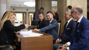 Двойката Гюров - Кандев се регистрира в ЦИК за президентския вот