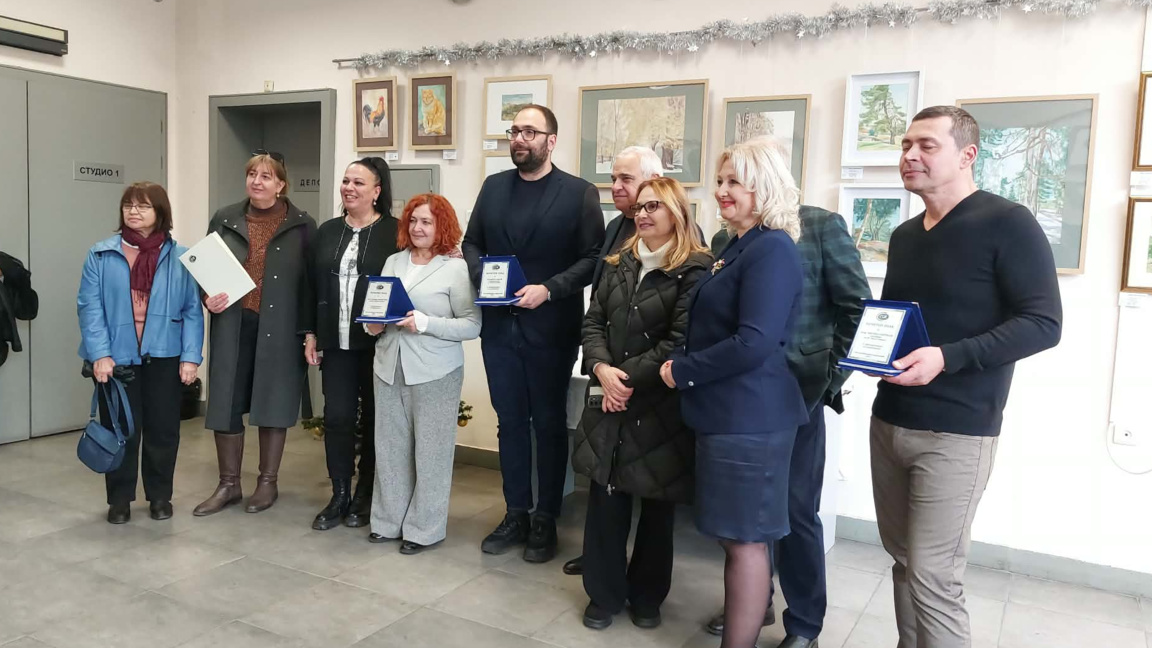 Отличиха хората, помогнали Пловдив да има площад "Журналист"