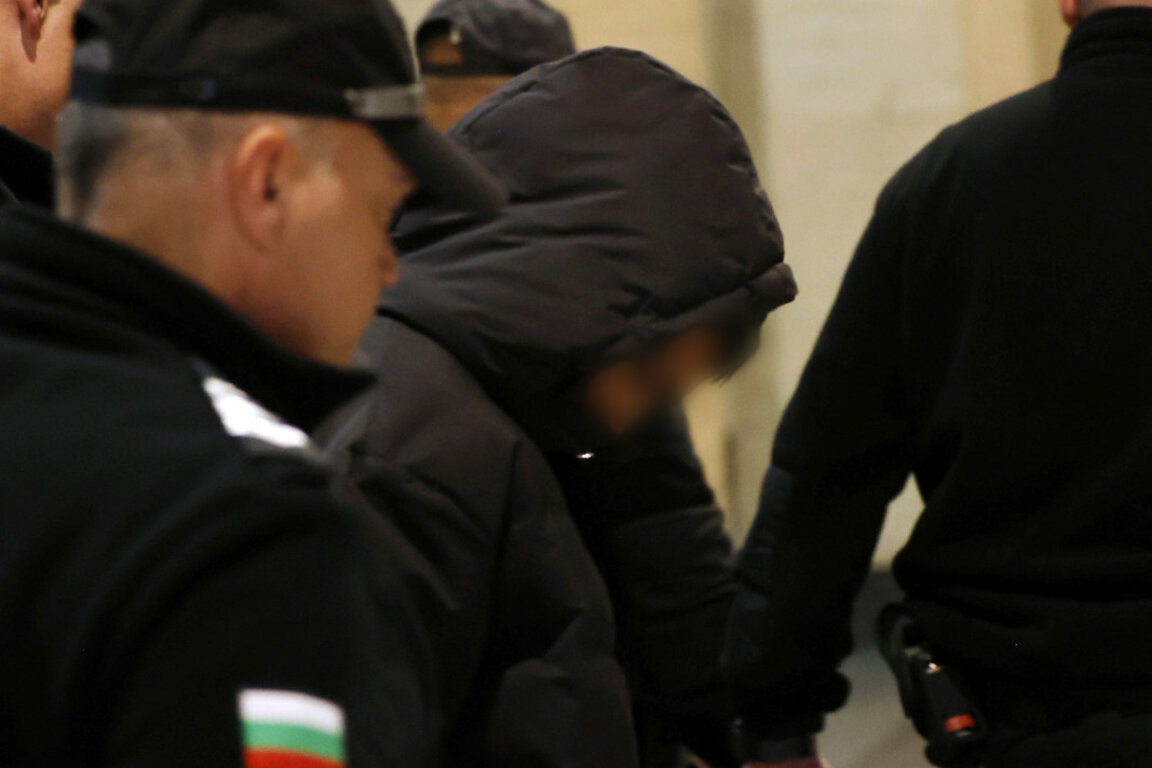 Гледат мярката за неотклонение на 15-годишното момче, намушкало смъртоносно свой връстник