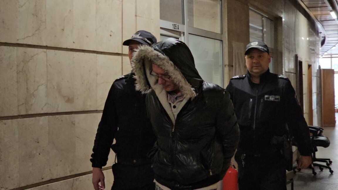 Пастор Даниел Хъл в съда в Сливен