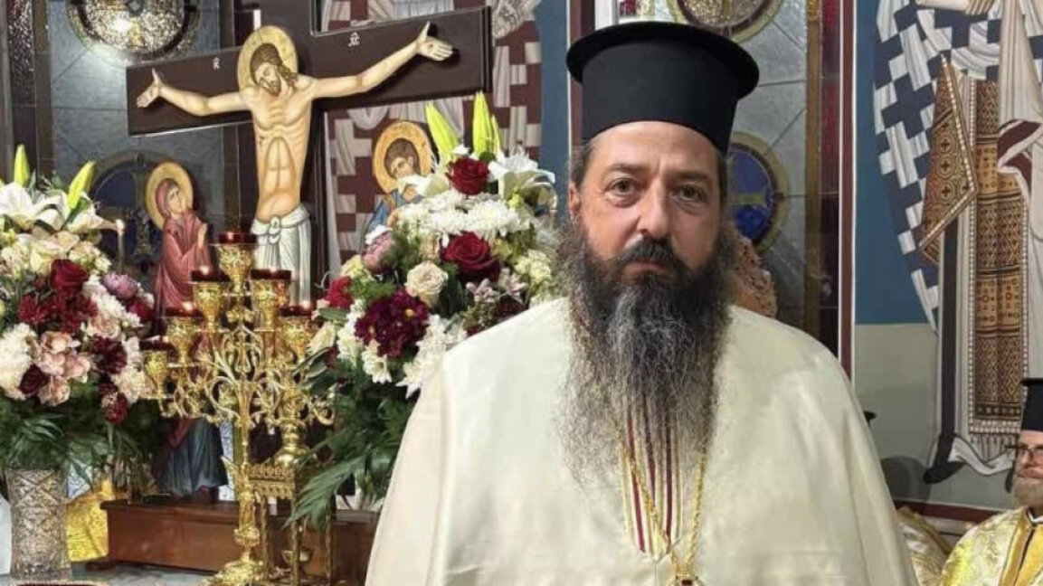 Свещеноиконом Николай Величков