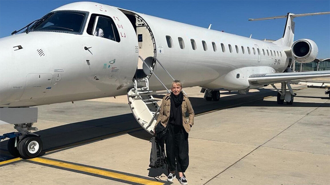 Europaabgeordnete Elena Jontschewa ist im Jemen, um entführte Bulgaren von Galaxy Leader zu erreichen