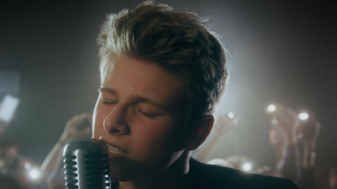 «Бесконечная история» – вторая оригинальная песня талантливого Филиппа Донкова