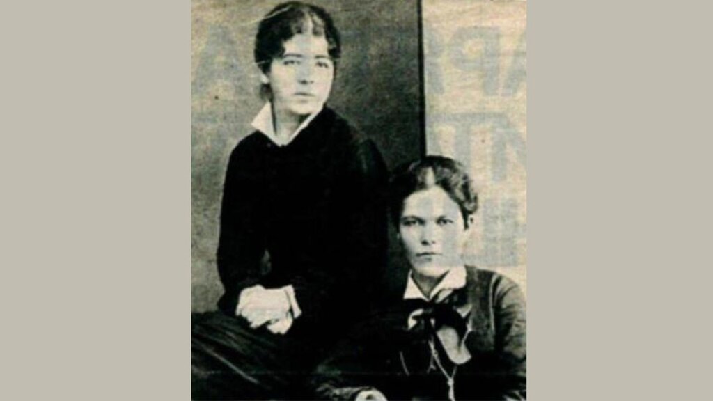 Hristina Hranova, a la derecha, en sus años como cursista