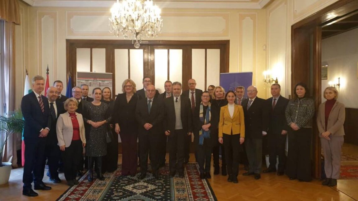 BNB bespricht mit EU-Botschaftern in Sofia Beitritt zum Euroraum