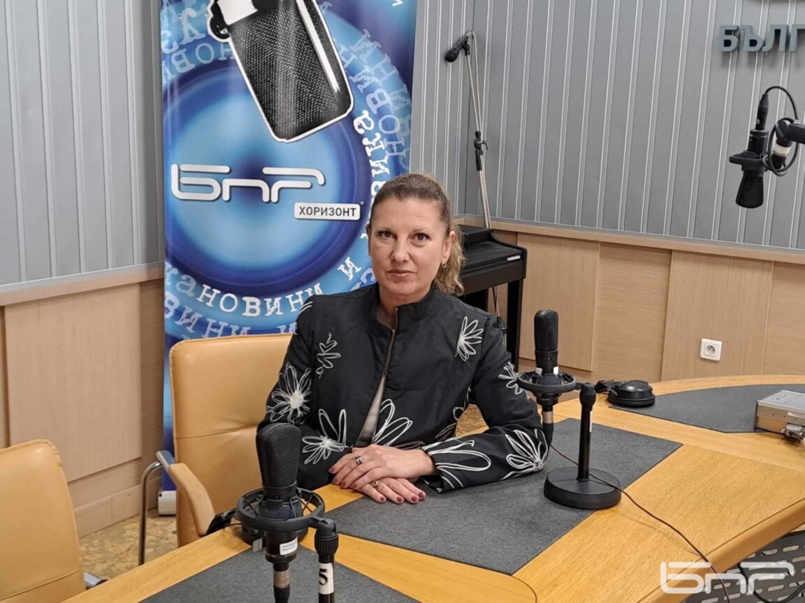 Миролюба Бенатова