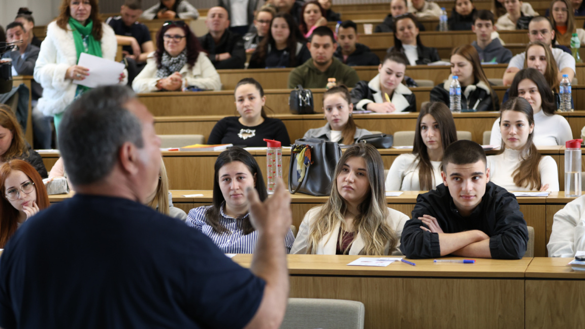 The number of foreign students in Bulgarian universities continues to rise