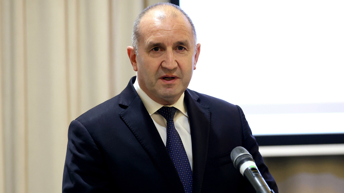 Румен Радев - САЩ спешно са поискали разполагането на самолети цистерни в България