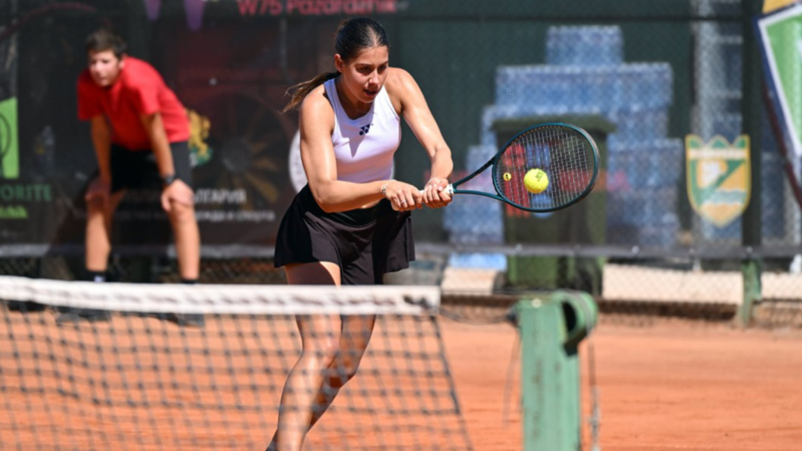 Елизара Янева