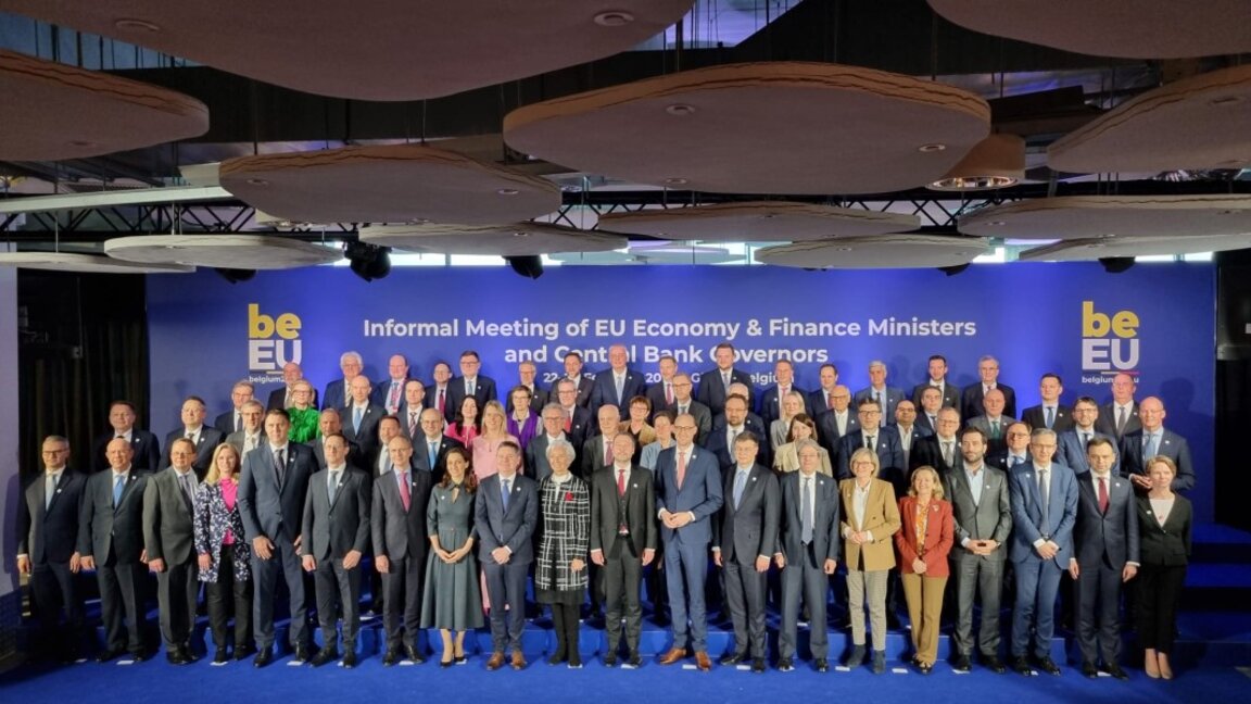 МФ: България получи силна подкрепа за влизане в еврозоната