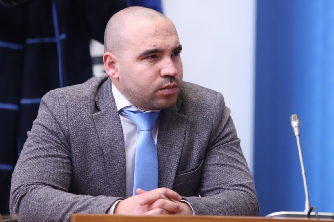 Виктор Стоянов