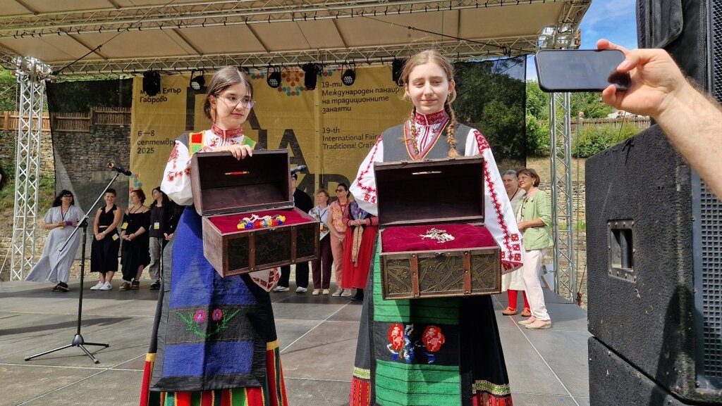 В Етнографския музея Етъра край Габрово започна XIX-ият международен панаир на традиционните занаяти