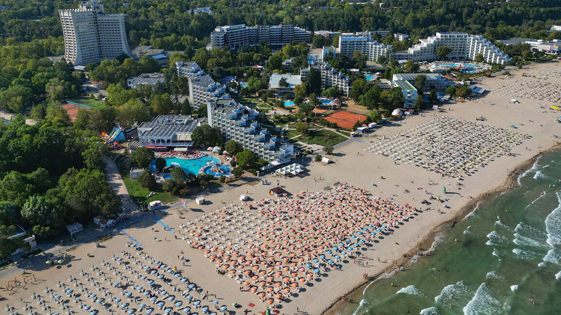 Морският курорт "Албена" отпразнува 55-ата си годишнина