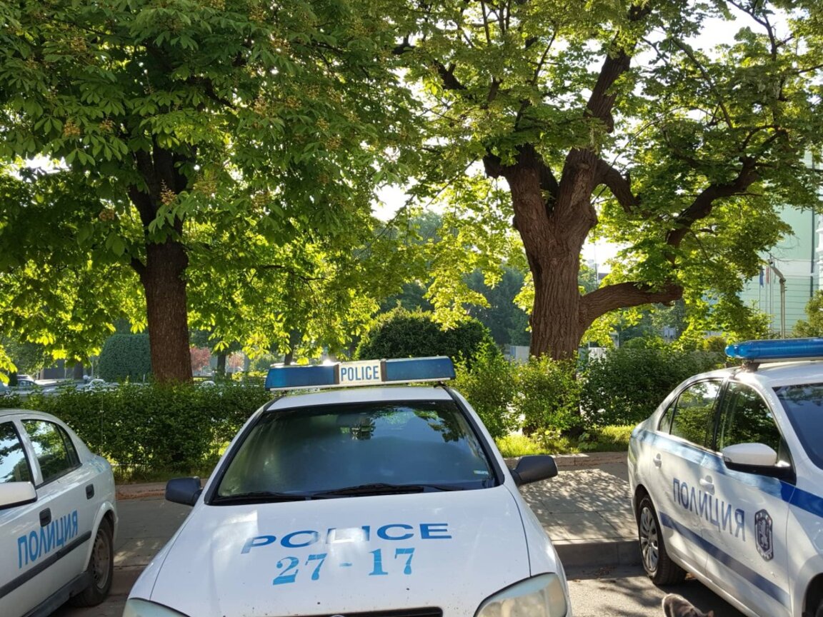 Двама в ареста за дрога