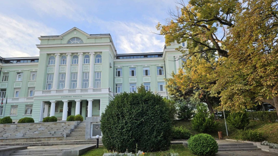 Прокуратурата обвини мъж за фалшиви пари