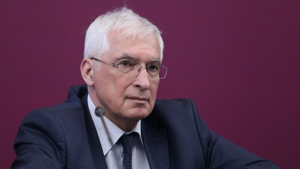 Юнашката спекула продължава, войната с нея очевидно е загубена