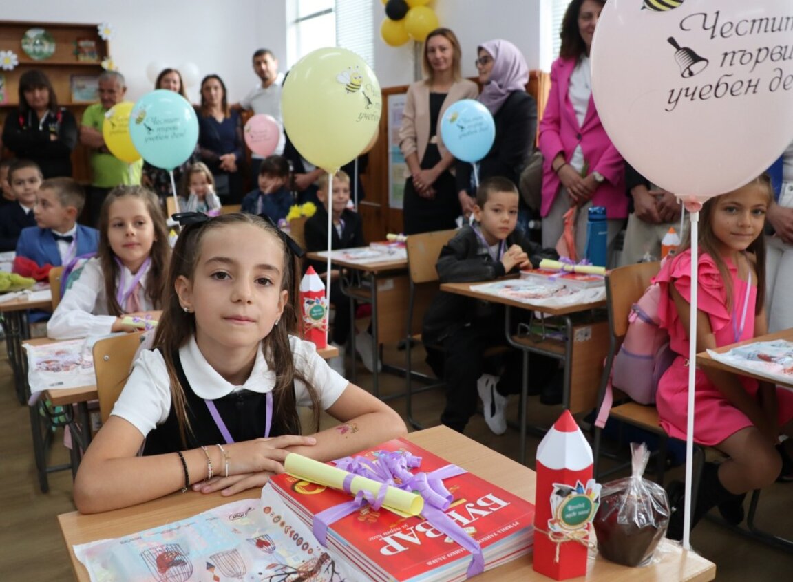İlk ders gününde Kaolinovo, Kirkovo, Şumen ve Tervel’den sesler