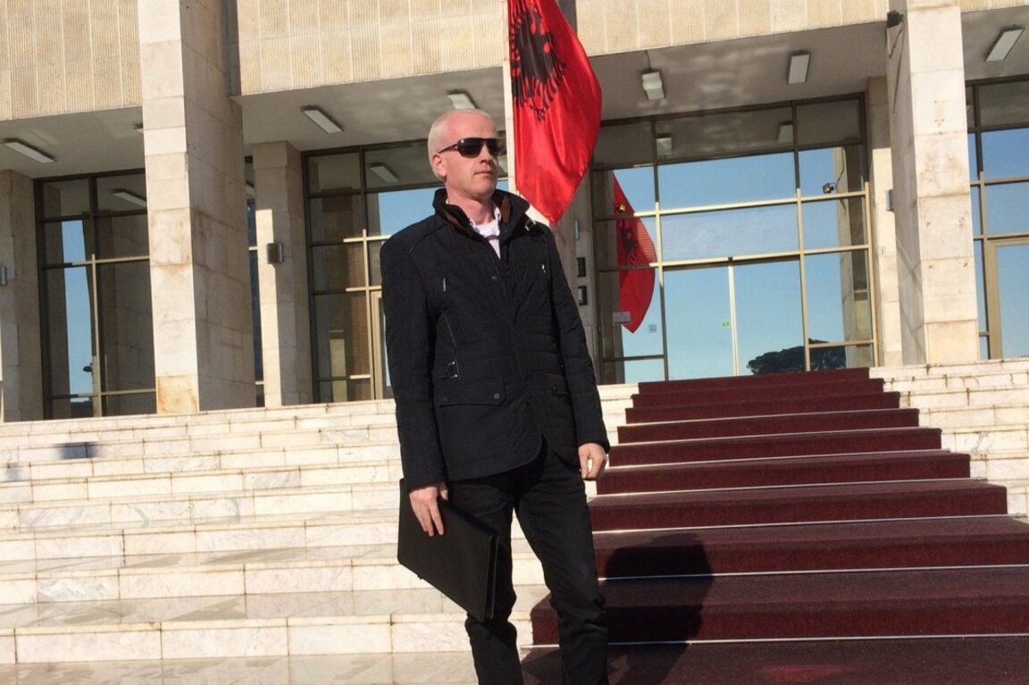Нуредин Нурединай
