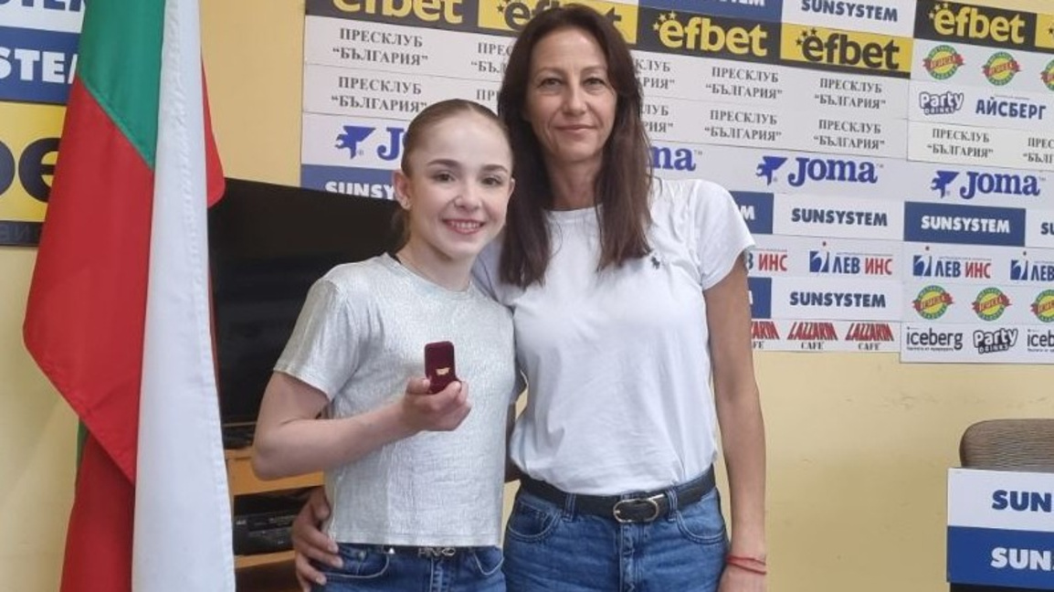 Стилияна Николова и Валентина Иванова