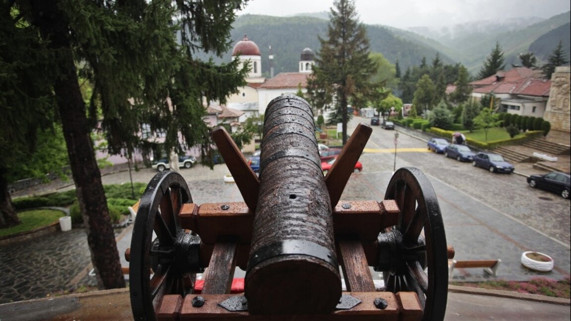 Reconstrucción histórica en Klisura conmemora el 148 aniversario del Levantamiento de Abril