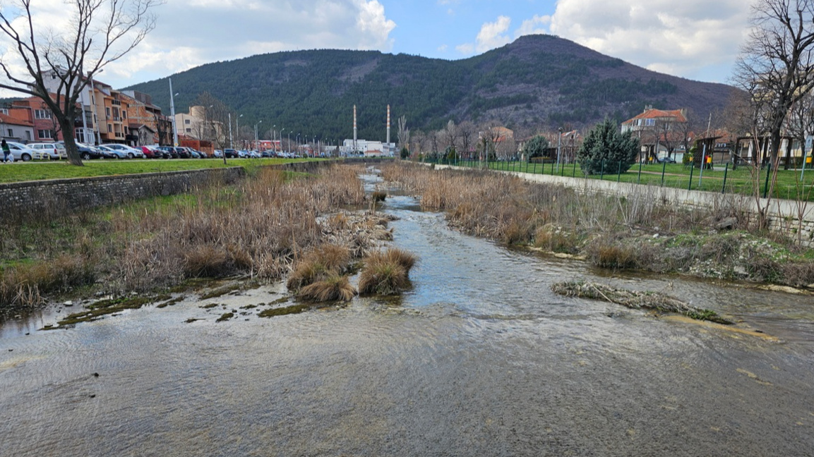 река Асеновска