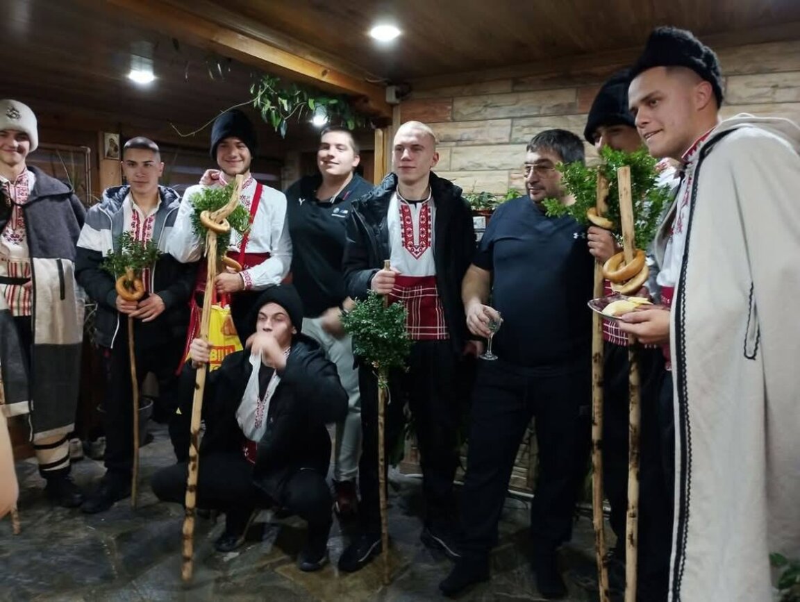 Коледари в Хитрино