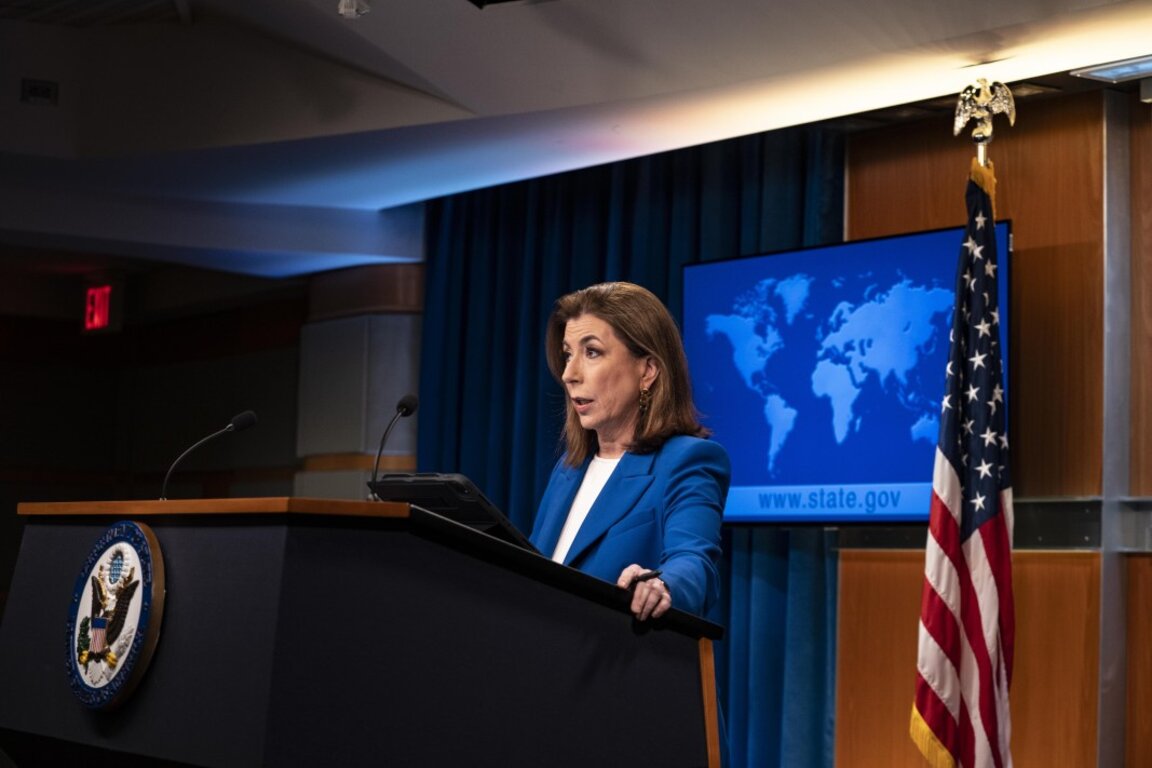 Тами Брус, говорител на Държавния департамент на САЩ