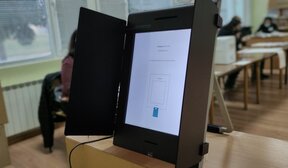 Сигнал за нерегламентирано изнасяне на машинни за гласуване  в Благоевград