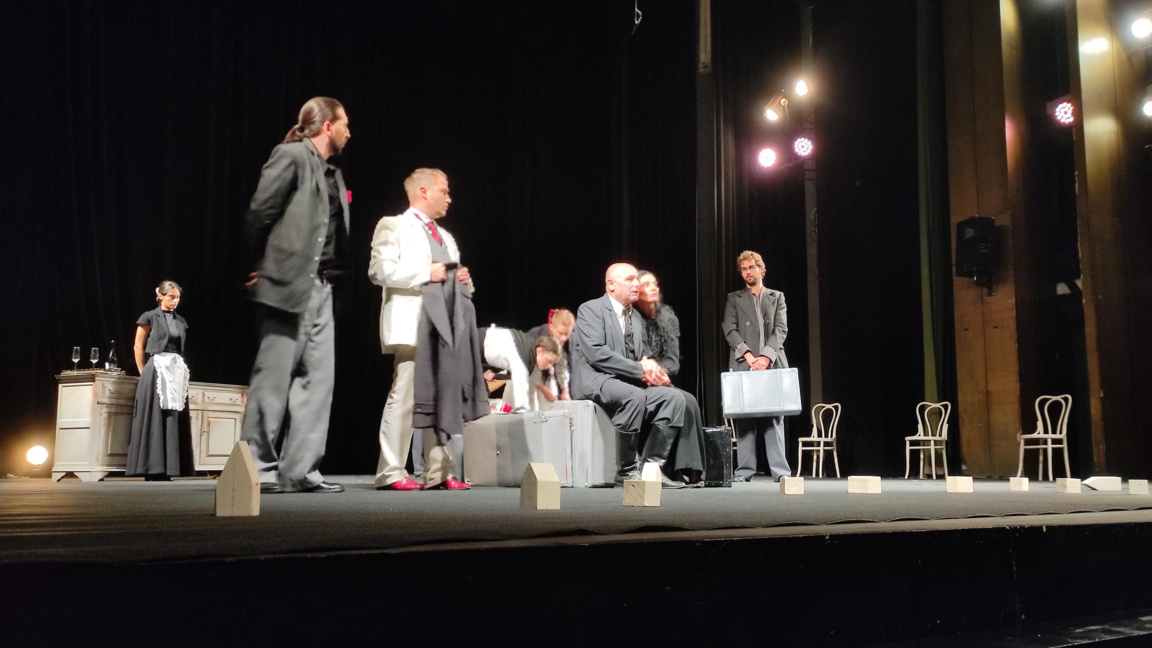 С премиера на "Вишнева градина" откриват театралния сезон в Търново 