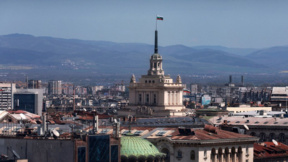 Sipas “Fitch”, në afat të gjatë borxhi i Bullgarisë do të vazhdojë të rritet