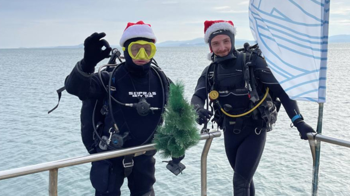 Scufundare festivă de Crăciun la Burgas