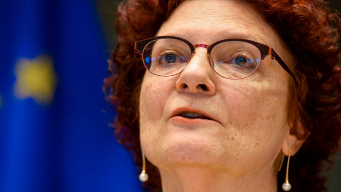 Андреа Амон