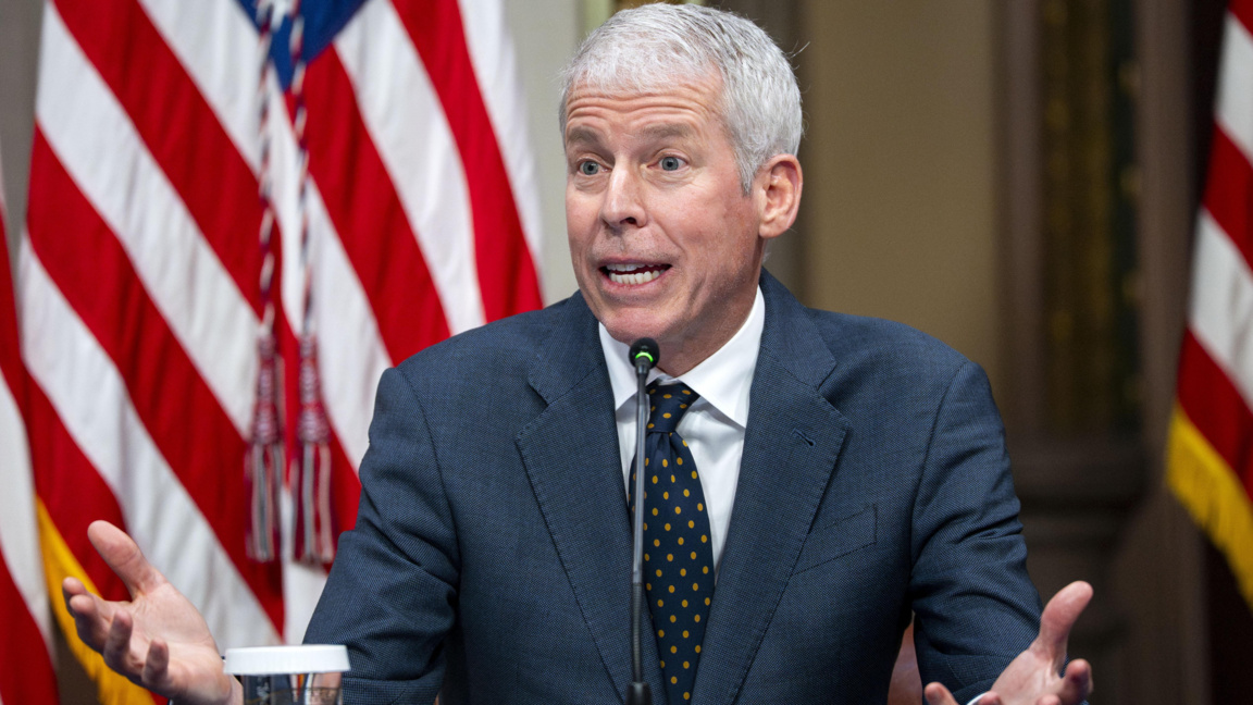 Американският министър на енергетиката Крис Райт