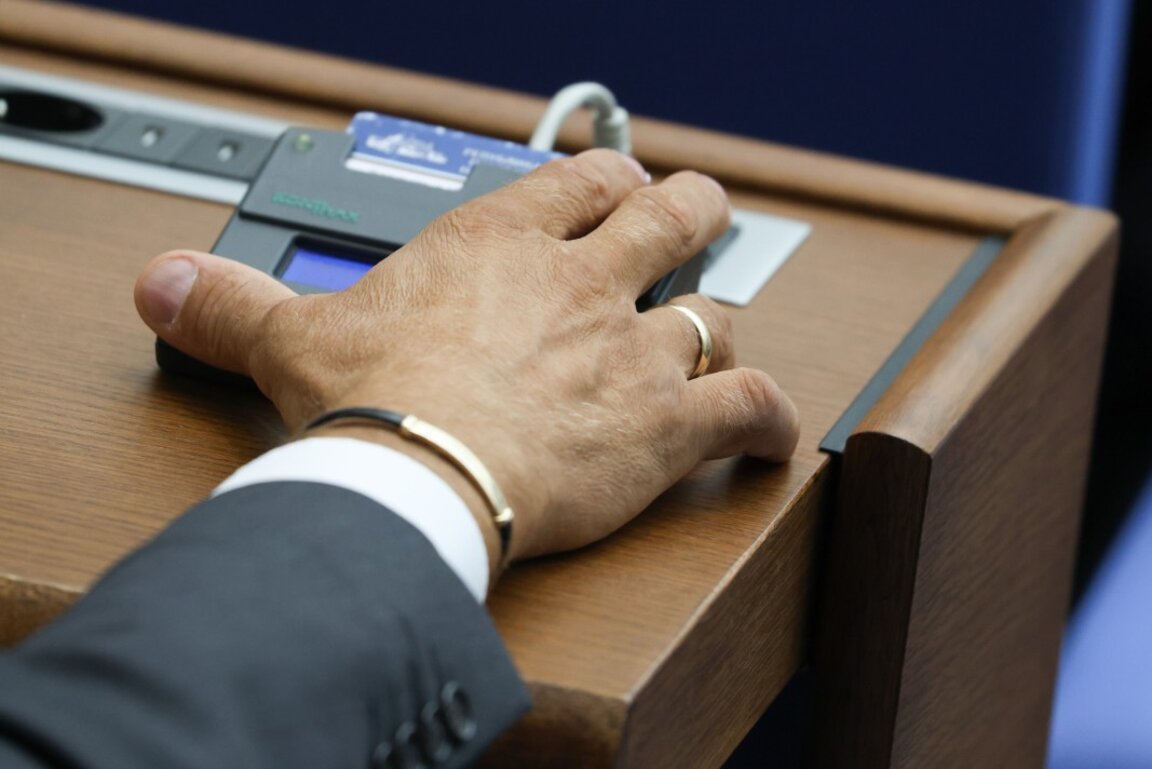 Заради въвеждането на еврото ограничиха много банкови такси за клиентите